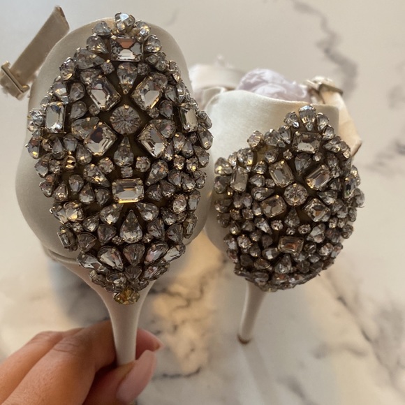 Badgley Mischka Gene White Satin with Rhinestone Detailing Wedding Bridal Heel - Picture 4 of 15